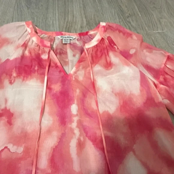 LIKE NEW! Women's Tommy Bahama Pink Tie Dye Peasant Top - XS - Picture 8 of 12